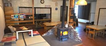 Guest House Shikotsu Kamui - Hostel