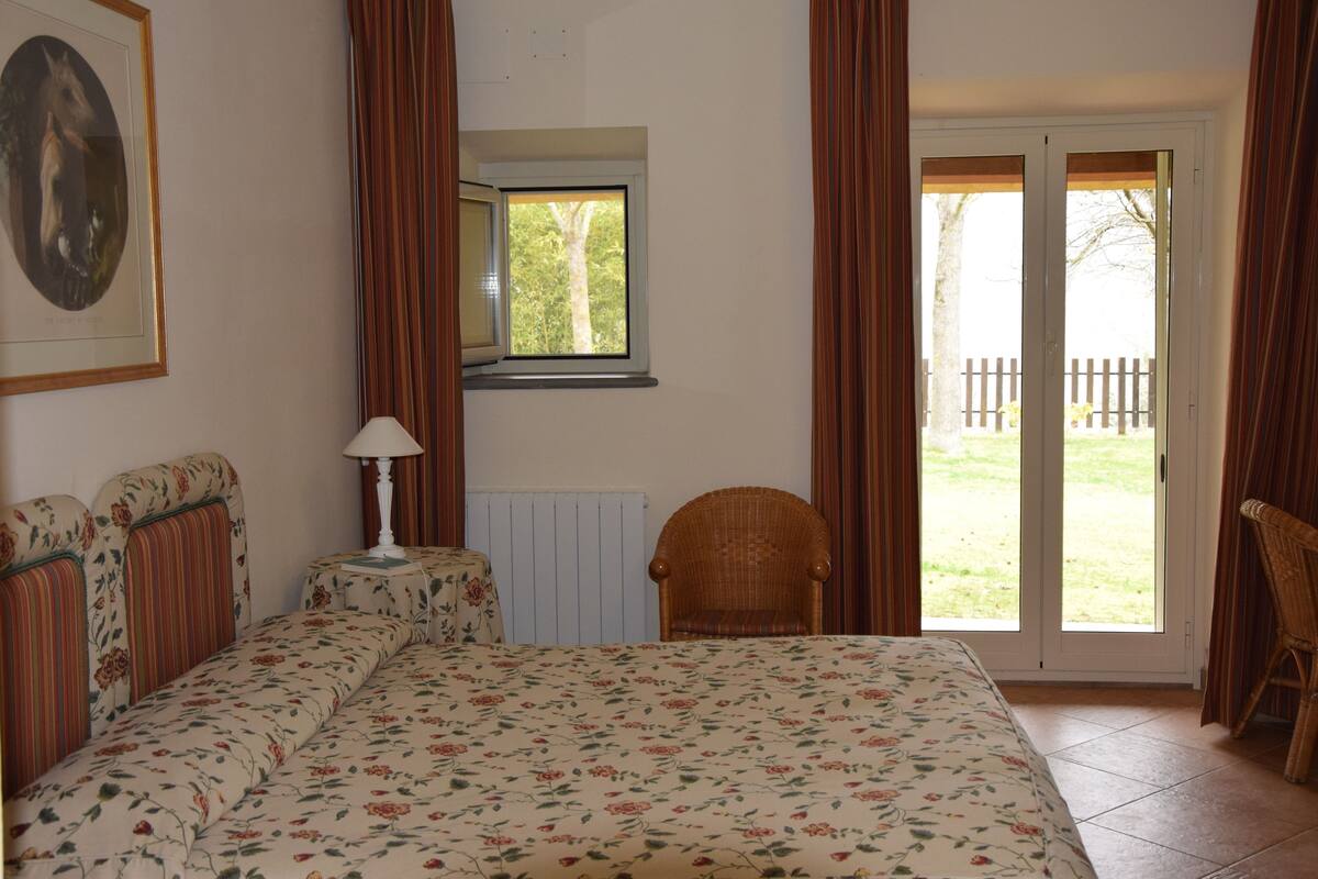 Studio | Premium bedding, free cribs/infant beds, rollaway beds, free WiFi
