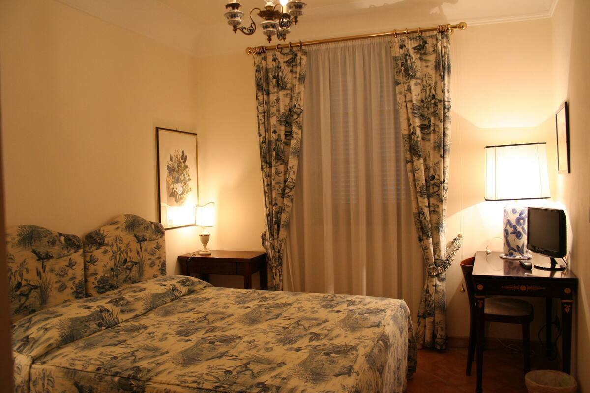 Double Room | Premium bedding, free cribs/infant beds, rollaway beds, free WiFi
