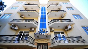 Exterior detail - Miraj Inn Hotel (Baku)