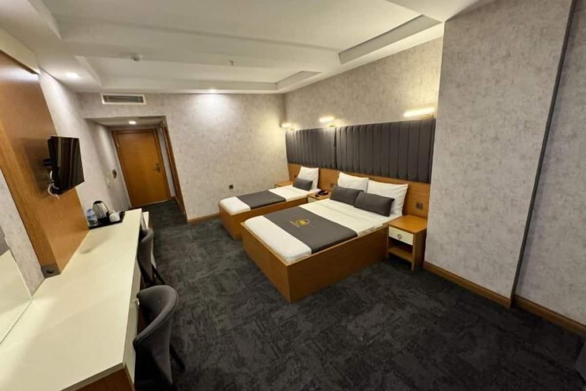 Hochwertige Bettwaren, Minibar, Zimmersafe, schallisolierte Zimmer