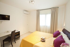 Superior-Doppel- oder -Zweibettzimmer | Minibar, Zimmersafe, Schreibtisch, kostenlose Babybetten