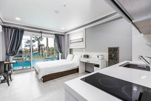 Superior Double Room | Free WiFi, bed sheets - Water Garden Resort (Jeju City)