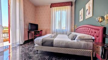 Superior-Doppelzimmer, Balkon | 1 Schlafzimmer, hochwertige Bettwaren, Pillowtop-Betten, Zimmersafe