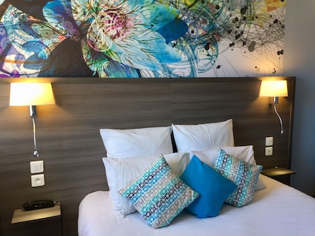 Superior Double Room | 1 bedroom, premium bedding, desk, blackout drapes
