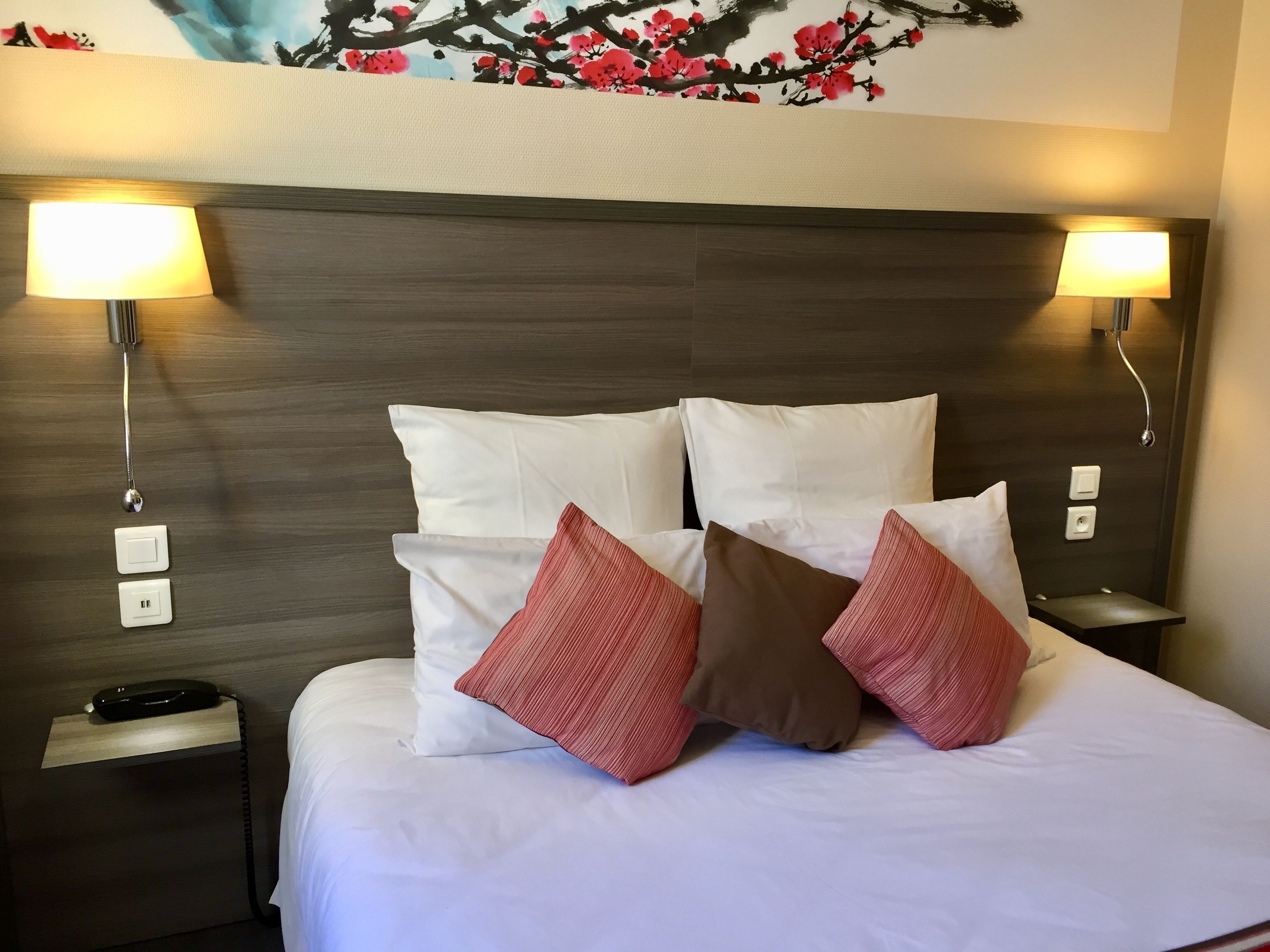 superior double room | 1 bedroom, premium bedding, desk, blackout curtains