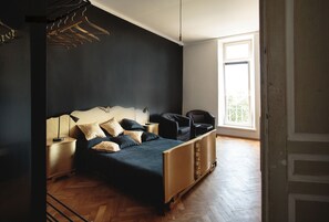 Superior Apartment, 1 Bedroom, Kitchenette (Black Boutique) | Desk, free WiFi - Boutique Apartments - Main Market Square (Kraków)