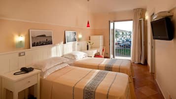 Ropa de cama de alta calidad y minibar