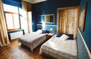 Luxury Apartment, Kitchen (private spa tub, Blue Boutique) | 1 bedroom, individually decorated, individually furnished, free WiFi - Boutique Apartments - Kazimierz (Kraków)