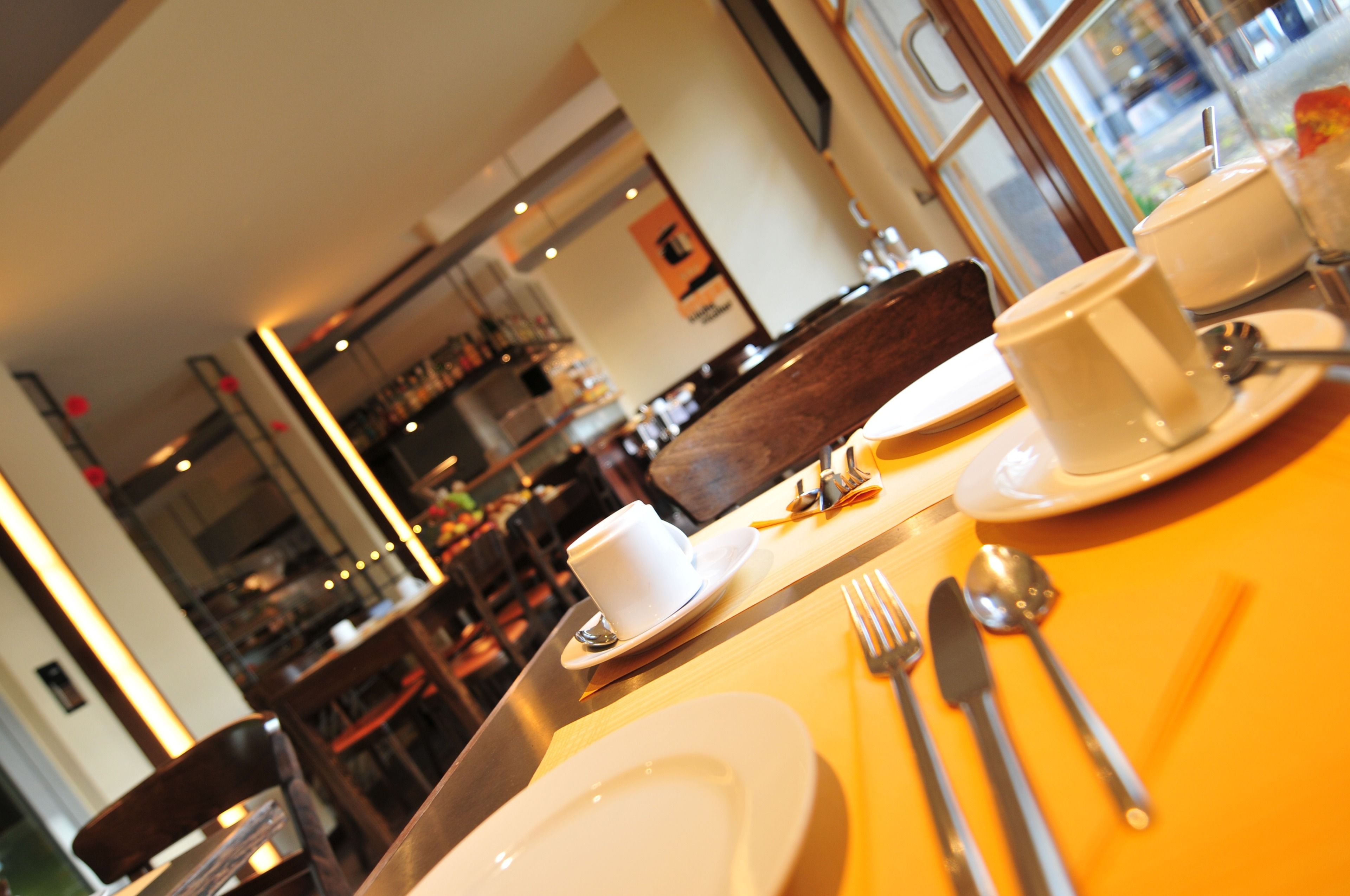 daily continental breakfast (eur 17 per person)