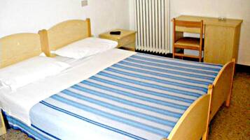 Free cribs/infant beds, free WiFi