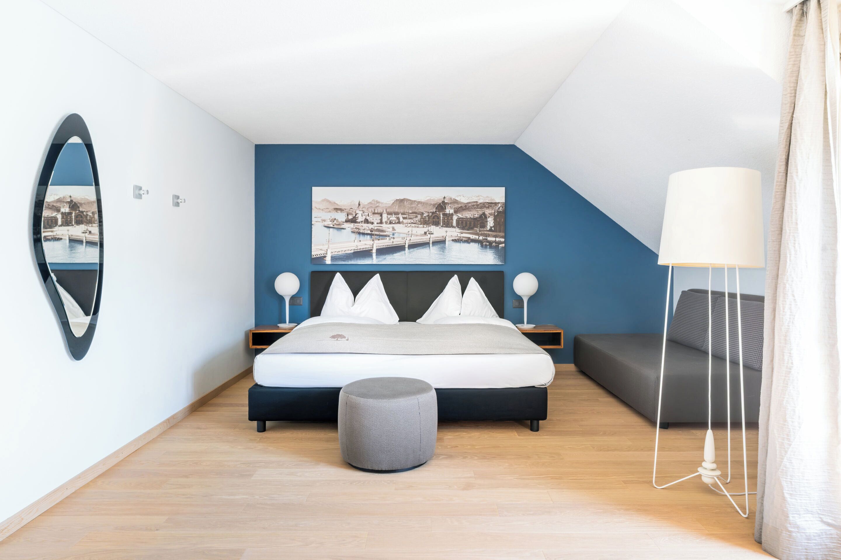 junior suite, lake view | minibar, in-room safe, free wifi, bed sheets