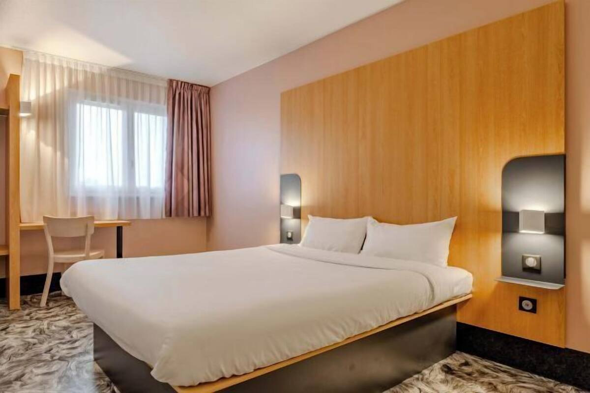 Coffres-forts dans les chambres, bureau, chambres insonorisées