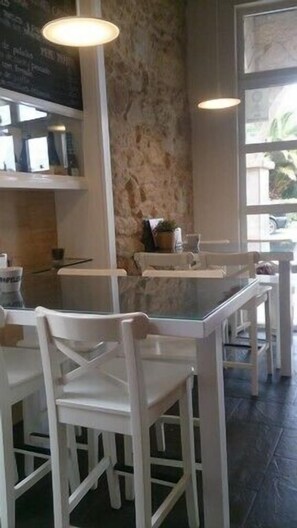 Aamiainen, lounas ja illallinen