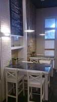 Bar (en el alojamiento)