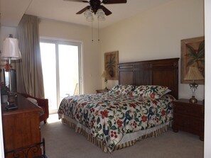 1 室のベッドルーム、アイロン / アイロン台、WiFi (無料)、ベッドシーツ