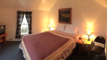 مكواة/لوح كي وأسرّة قابلة للطي وواي فاي مجانًا وملاءات أسرّة