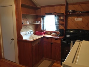 Standard Room, 2 Bedrooms, Kitchenette | Private kitchenette