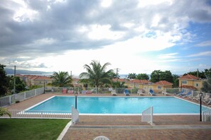 Outdoor pool - Country Club Mangowalk Townhouse (Montego Bay)