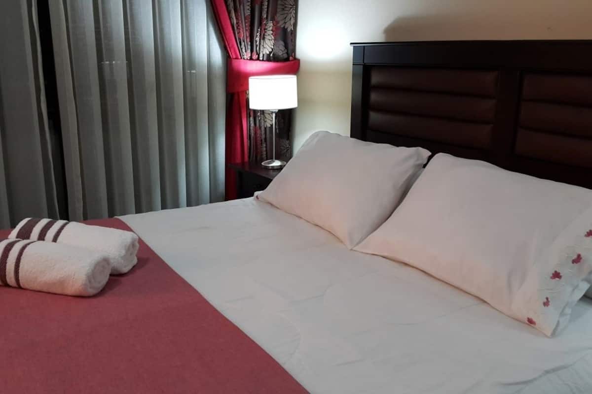 Apartment, 1 Bedroom (4 personas) | 1 bedroom, in-room safe, iron/ironing board, rollaway beds