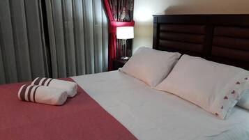 Apartment, 1 Bedroom (4 personas) | 1 bedroom, in-room safe, iron/ironing board, rollaway beds