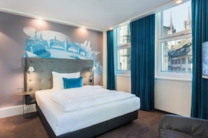 룸, 퀸사이즈침대 1개 (Motel One) | 이집트산 면 시트, 고급 침구, 객실 내 금고, 책상