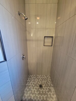 Standard Room, 2 Queen Beds | Free WiFi, bed sheets - Townhouse Motel (Bishop)