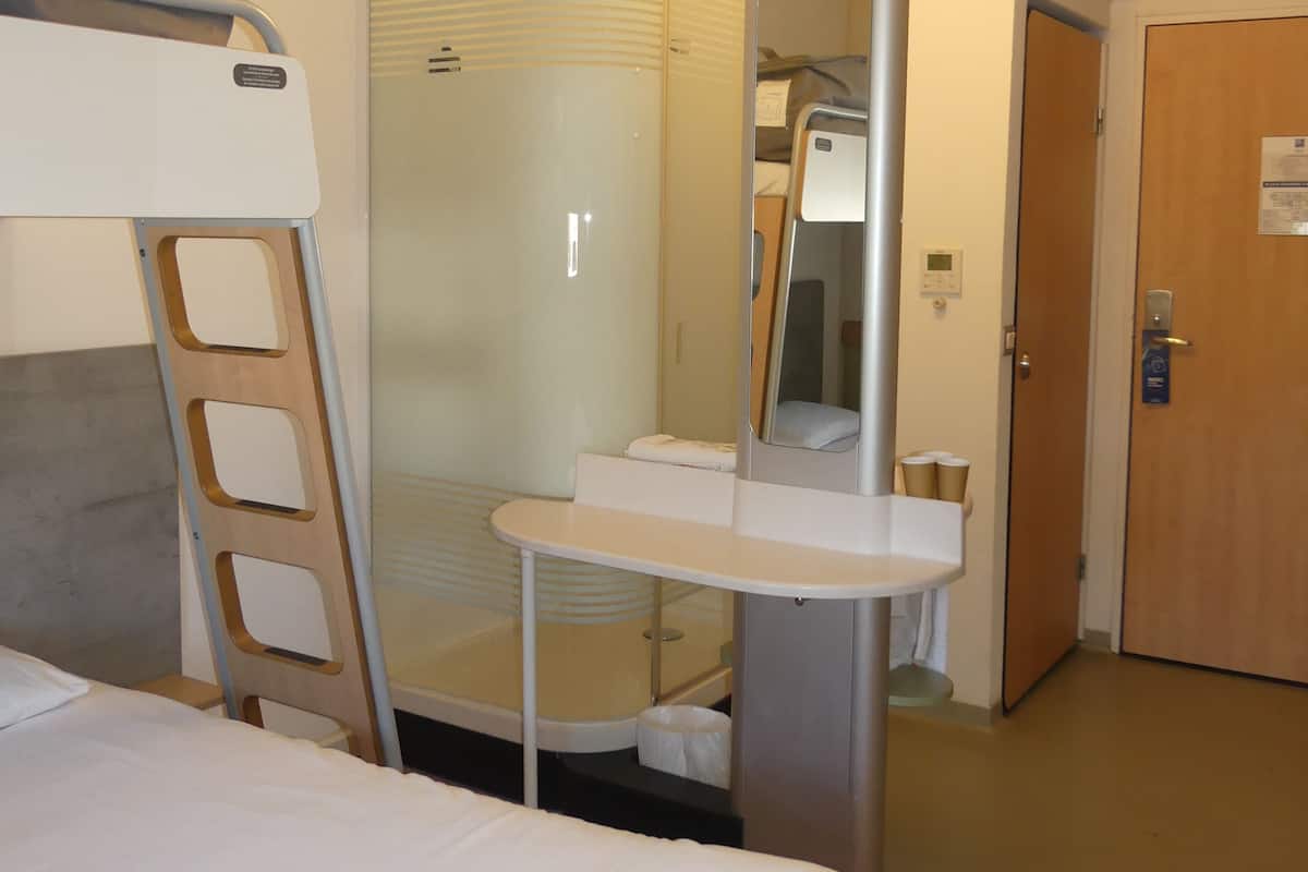 Triple Room, Multiple Beds