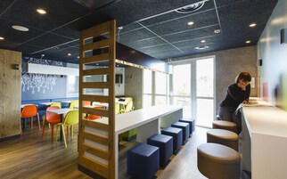 Petit déjeuner buffet (6.60 EUR par personne)