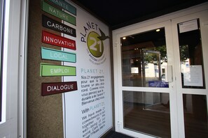 Entrée de l’hébergement