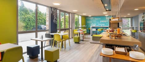 Daily buffet breakfast (EUR 9.9 per person)