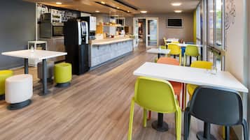 Daily buffet breakfast (EUR 9.9 per person)