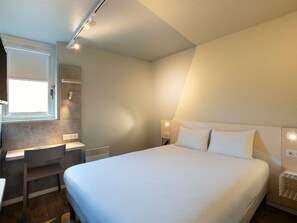 Double Room, 1 Double Bed | Desk, free cribs/infant beds, free WiFi, bed sheets