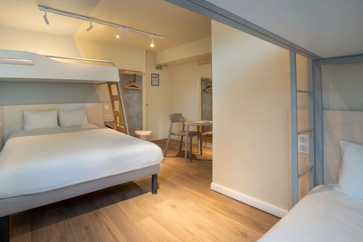 Family Room, 2 Double Beds