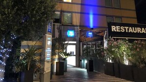 Uklassifisert bilde, 2 av 24, knapp