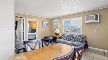 Apartment, 2 Bedrooms | Free WiFi, bed sheets