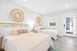Memory foam beds, individually decorated, individually furnished - Casa del Mar (Point Pleasant Beach)