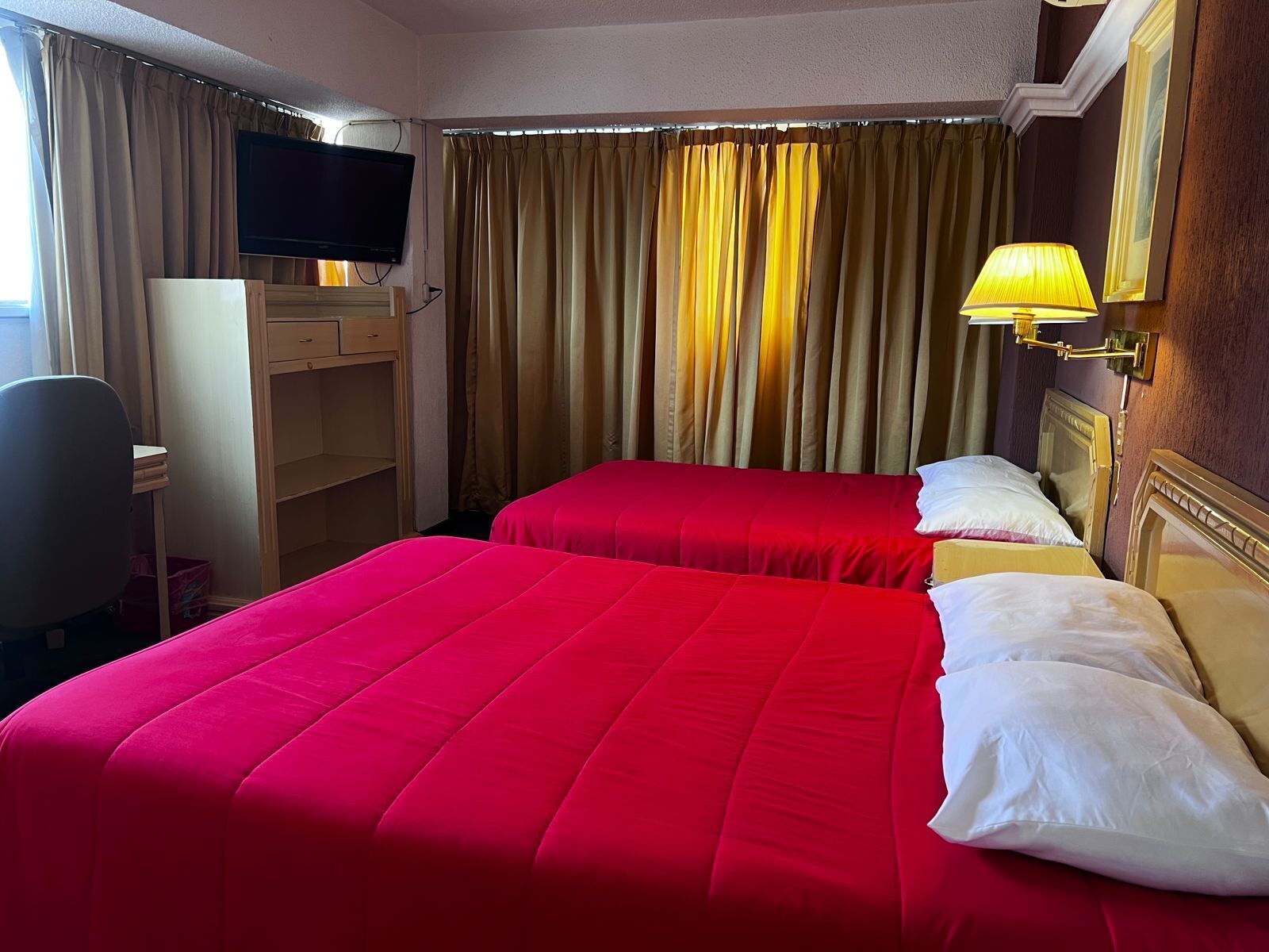 Quadruple Room | In-room safe, desk, free WiFi, wheelchair access
