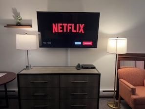 Premier Room, 2 Queen Beds, Ground Floor