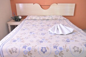 Caja de seguridad en la habitación, escritorio y wifi gratis