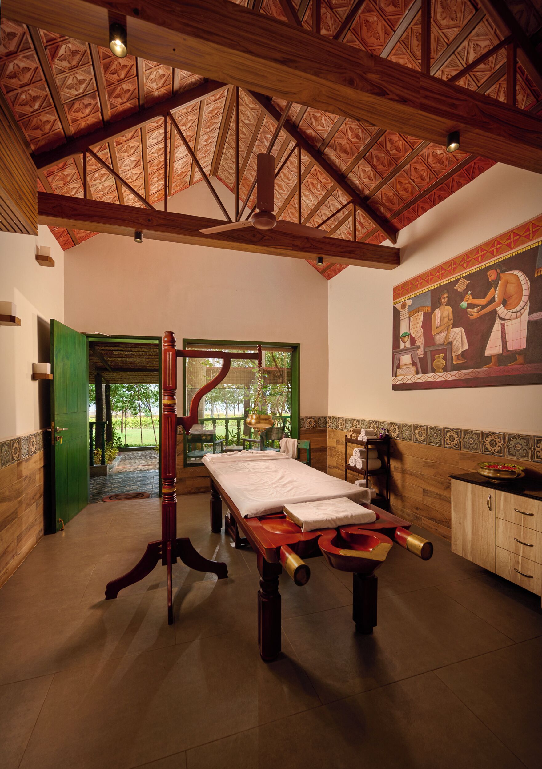 Couples treatment room(s), steam room, body treatments, aromatherapy