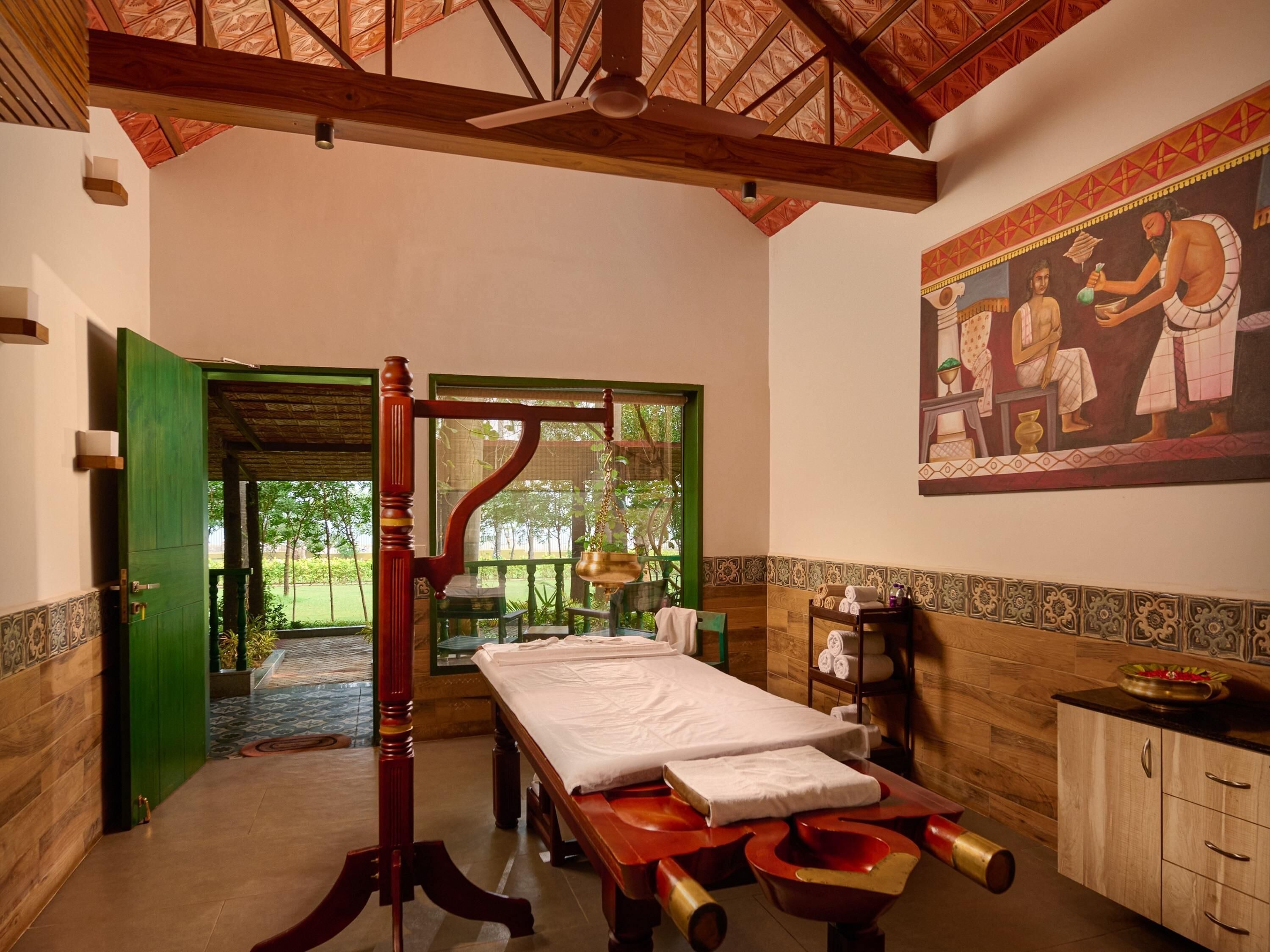Couples treatment rooms, steam room, body treatments, aromatherapy
