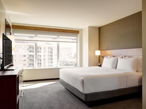 Hyatt Place Arlington/Courthouse Plaza