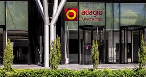 Front of property - Aparthotel Adagio Frankfurt City Messe (Frankfurt)