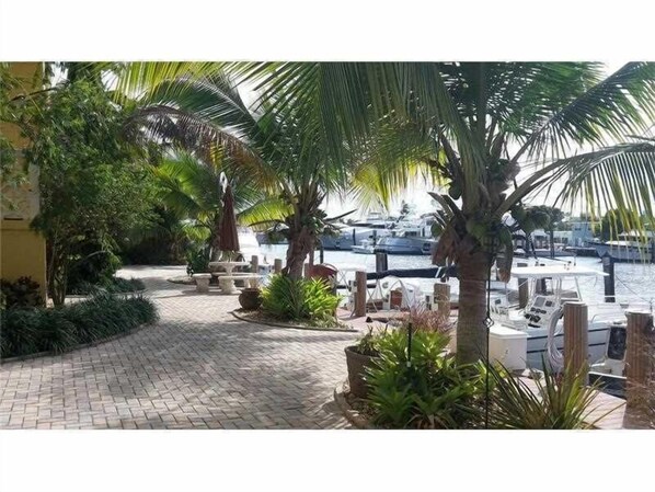 Dock - Middle River (Fort Lauderdale)