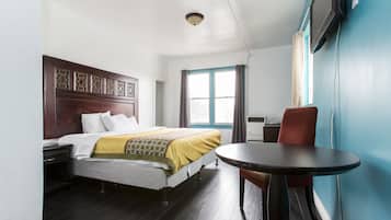Standard Room, 1 Queen Bed