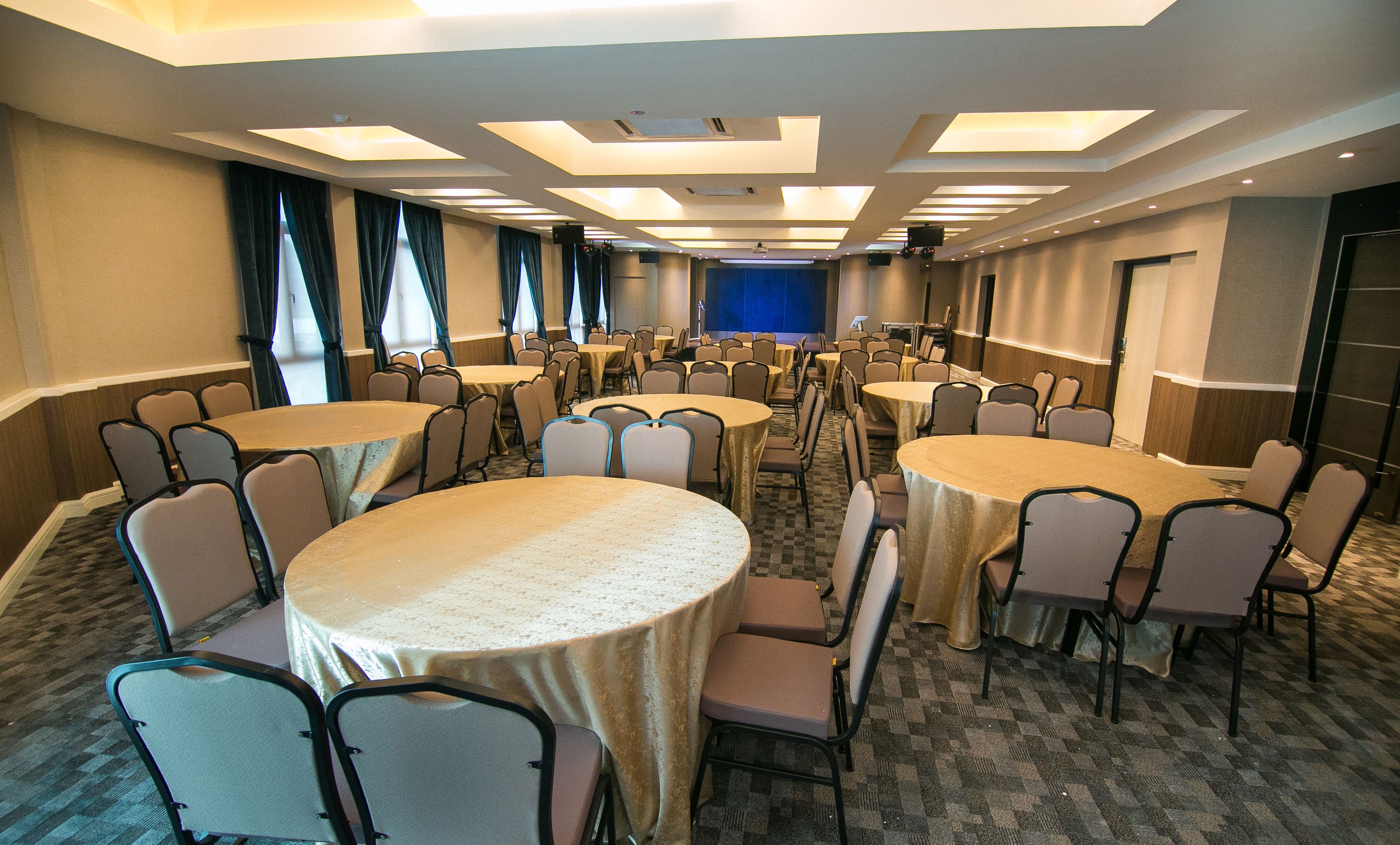 banquet hall