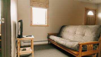 Suite, 2 chambres, cuisine (Pet Friendly) | Accès au Wi-Fi (inclus), literie fournie