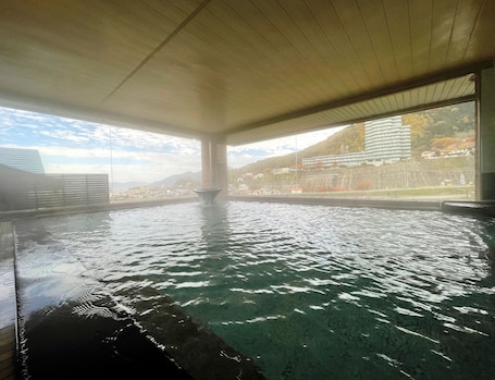 Fontes termais. Hotel Omodaka