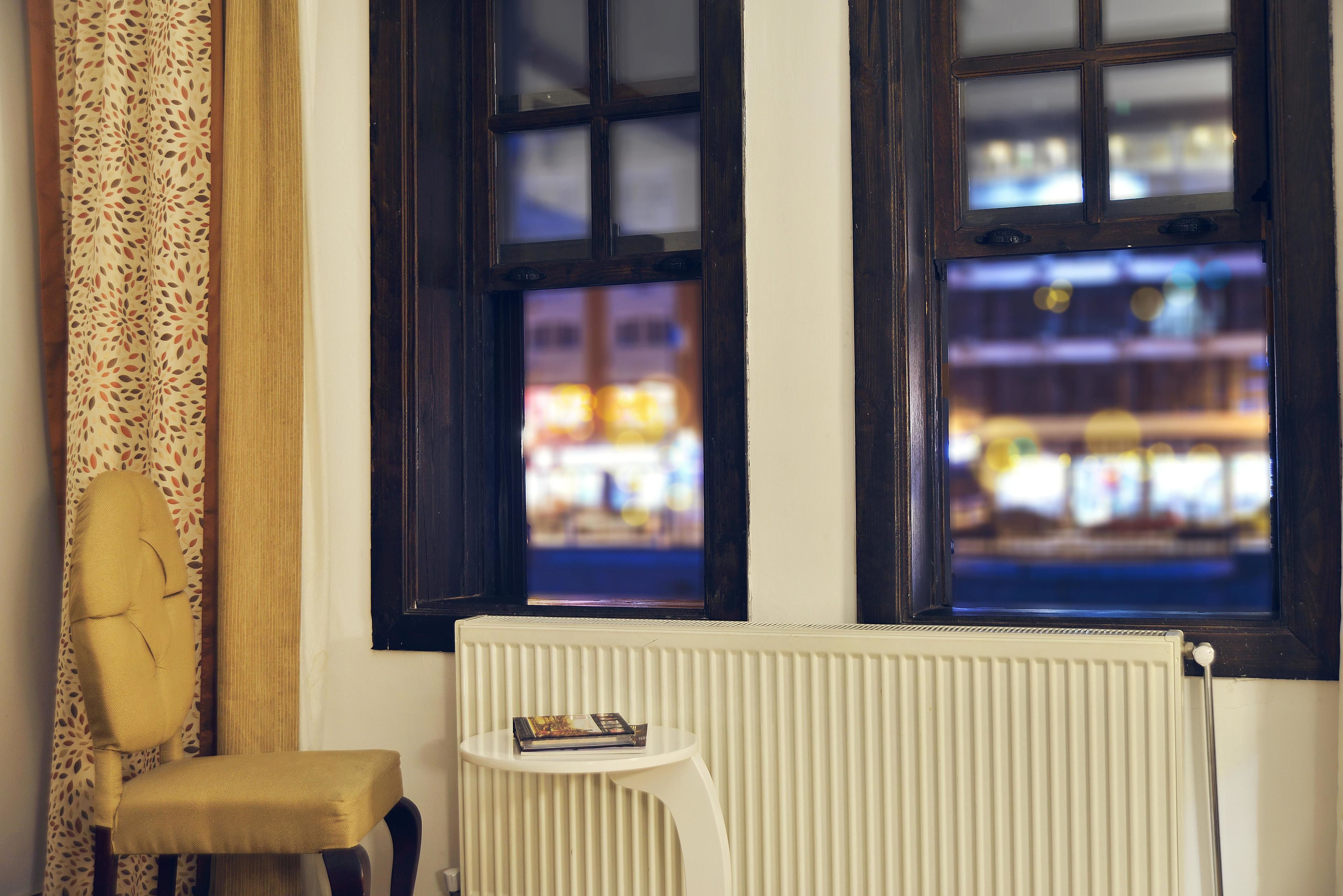 double room | minibar, desk, soundproofing, free cots/infant beds